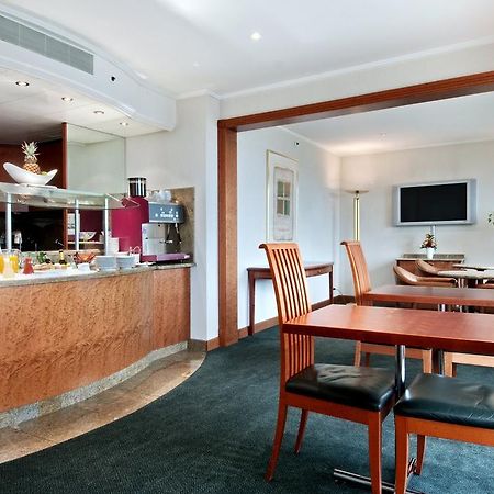 Hilton Basel Hotel ร้านอาหาร รูปภาพ